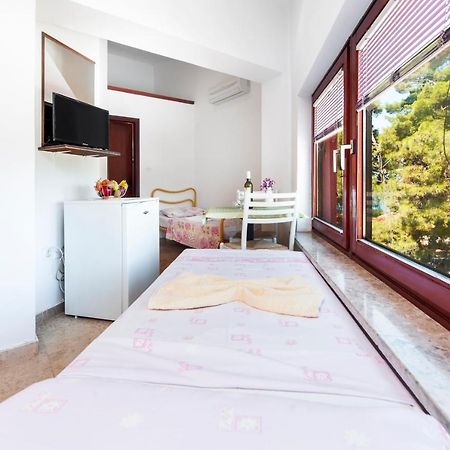 Near Beach And Rovinj Center 4 Apartman Kültér fotó